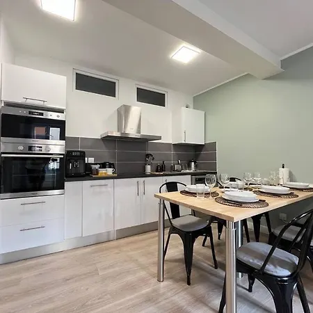 Appartement 100m Du Capitole - Beau T3 Rénové Et Moderne *